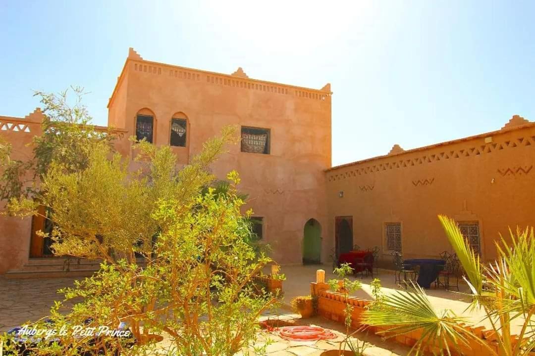 Hotel Riad Le Petit Prince Мерцуга Екстериор снимка